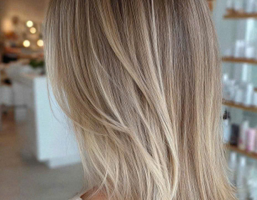 Balayage kết hợp highlight blond hiện đại, không lo màu trôi, thiên hướng tự nhiên sang trọng.